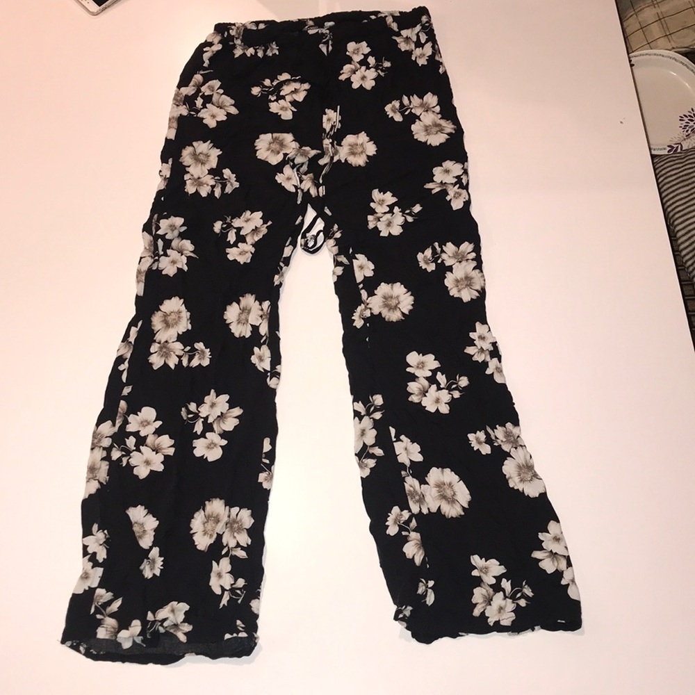 Gently used Brandy Melville pants
